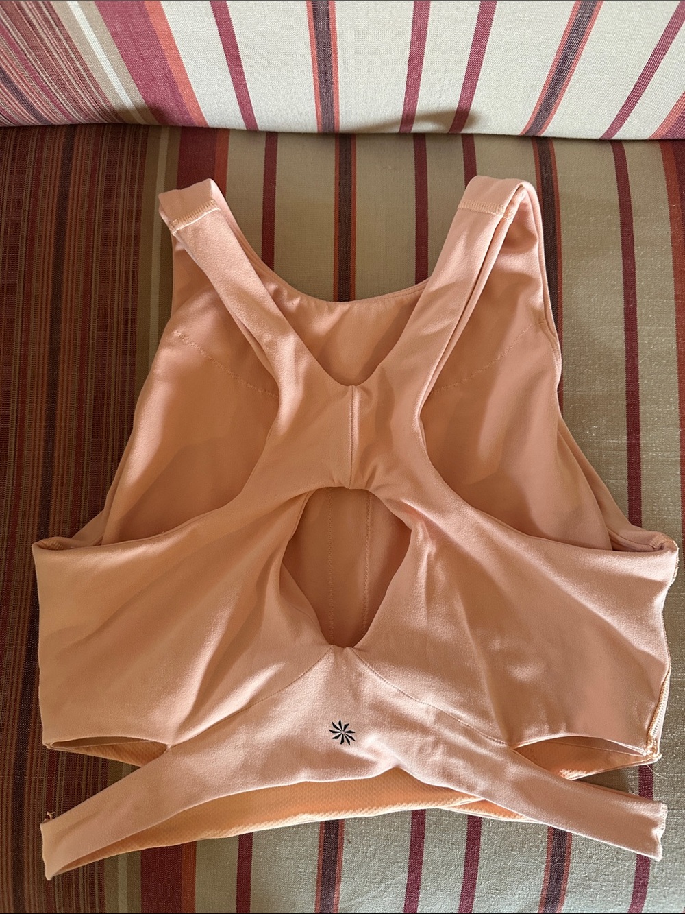 Athleta Conscious Cut Out Crop Top Crossover Sports Bra Size Medium - Picture 2 of 3